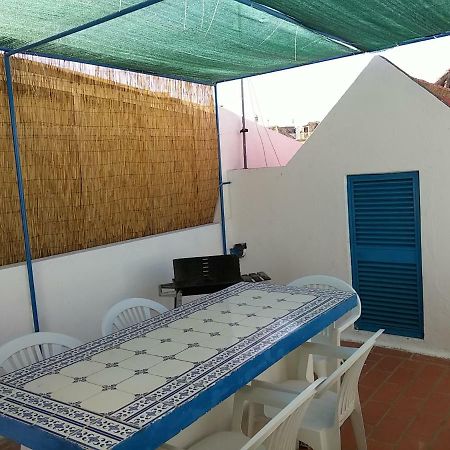הוילה טאווירה Typical House In The City Center מראה חיצוני תמונה